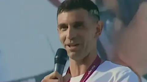 El 'Dibu' Martínez, durante la fiesta en Mar de Plata El 'Dibu' Martínez, durante la fiesta en Mar de Plata