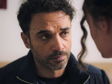 Eren acude a la llamada de socorro de su hija, pero ella quiere alejarse de &eacute;l: "No voy a tolerar que nadie destruya mi familia" 