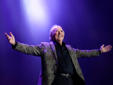 Joan Manuel Serrat en su último concierto en el Palau Sant Jordi