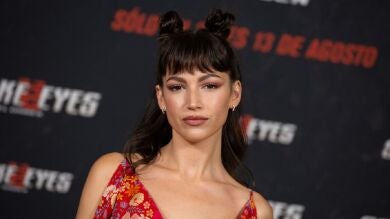 Úrsula Corberó sufre un percance que la hace llorar durante el rodaje de 'El Cuerpo en Llamas'