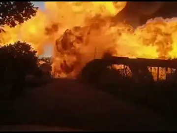 Explosión de un camión cisterna en Sudáfrica Explosión de un camión cisterna en Sudáfrica