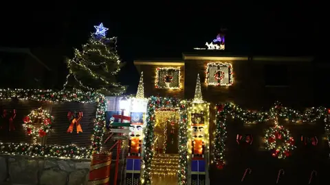 Arroyomolinos, el pueblo más iluminado por Navidad Arroyomolinos, el pueblo más iluminado por Navidad