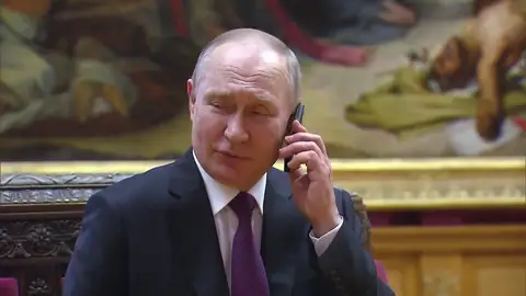 Putin llama a una niña refugiada ucraniana en Rusia Putin llama a una niña refugiada ucraniana en Rusia