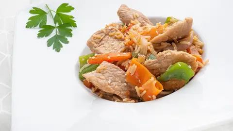 Receta saludable y sabrosa de Karlos Arguiñano: salteado de cerdo y arroz con sésamo Receta saludable y sabrosa de Karlos Arguiñano: salteado de cerdo y arroz con sésamo
