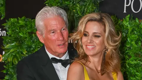 Richard Gere y su mujer Alejandra Silva Richard Gere y su mujer Alejandra Silva