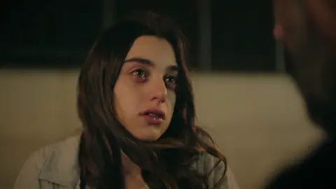 Melisa pierde la cabeza al enterarse de la muerte de Kadir: “Lo he matado" Melisa pierde la cabeza al enterarse de la muerte de Kadir: “Lo he matado"