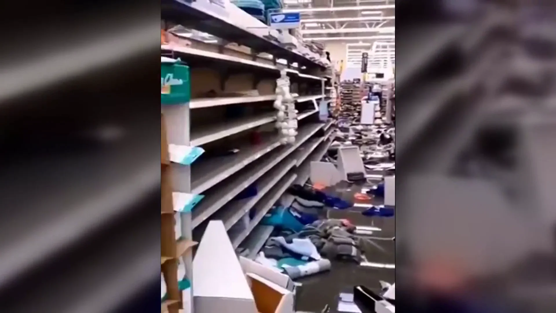Saqueos en tiendas de Búfalo, Nueva York Saqueos en tiendas de Búfalo, Nueva York