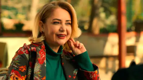 Sermin, ansiosa por ver a Çolak… ¡Quiere casarse con él! Sermin, ansiosa por ver a Çolak… ¡Quiere casarse con él!