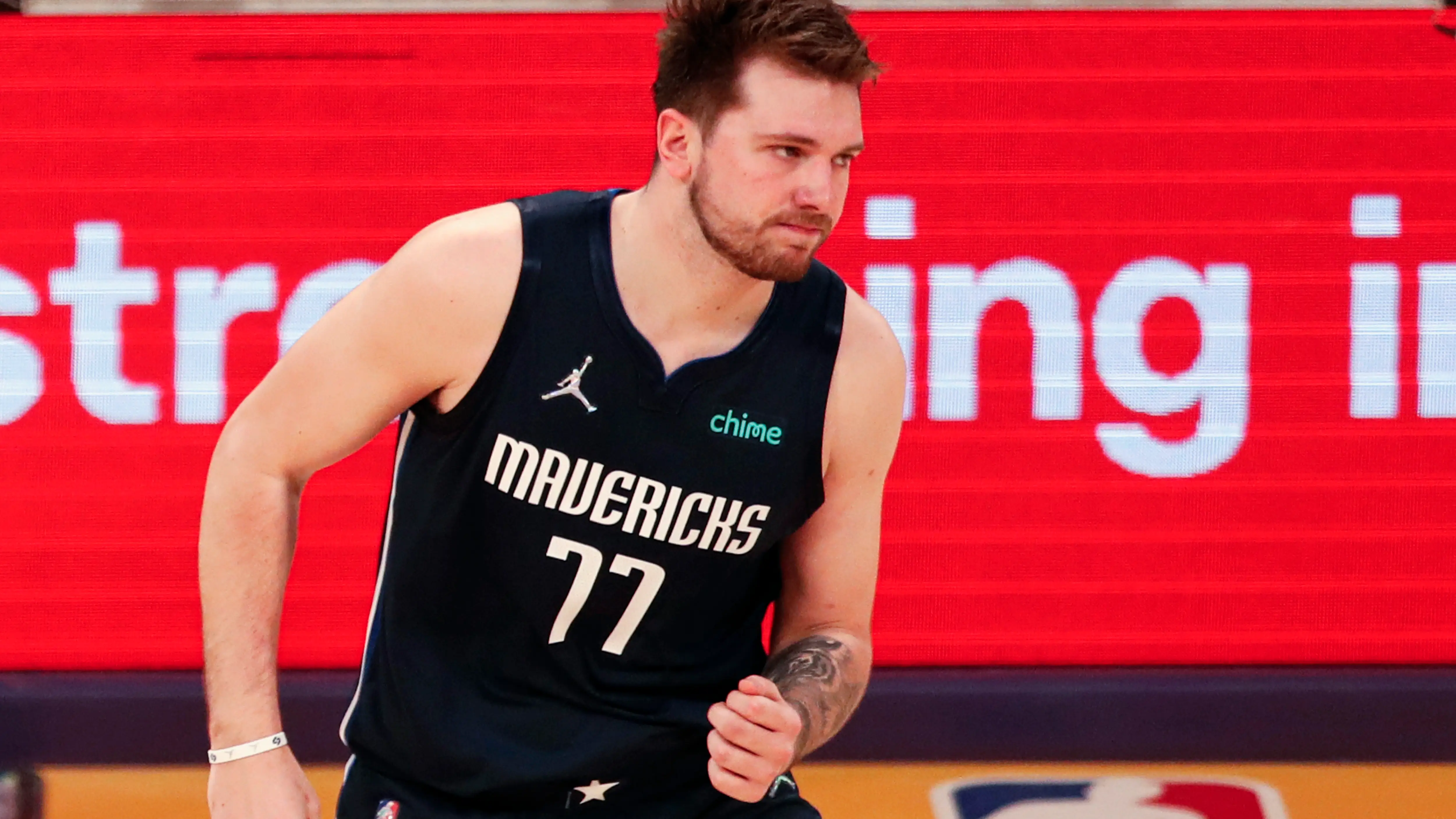 Luka Doncic de los Dallas Mavericks, en una fotografía de archivo Luka Doncic de los Dallas Mavericks, en una fotografía de archivo