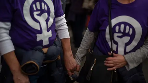 Manifestantes contra la violencia de género Manifestantes contra la violencia de género