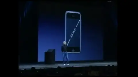 Presentación del primer iPhone Presentación del primer iPhone