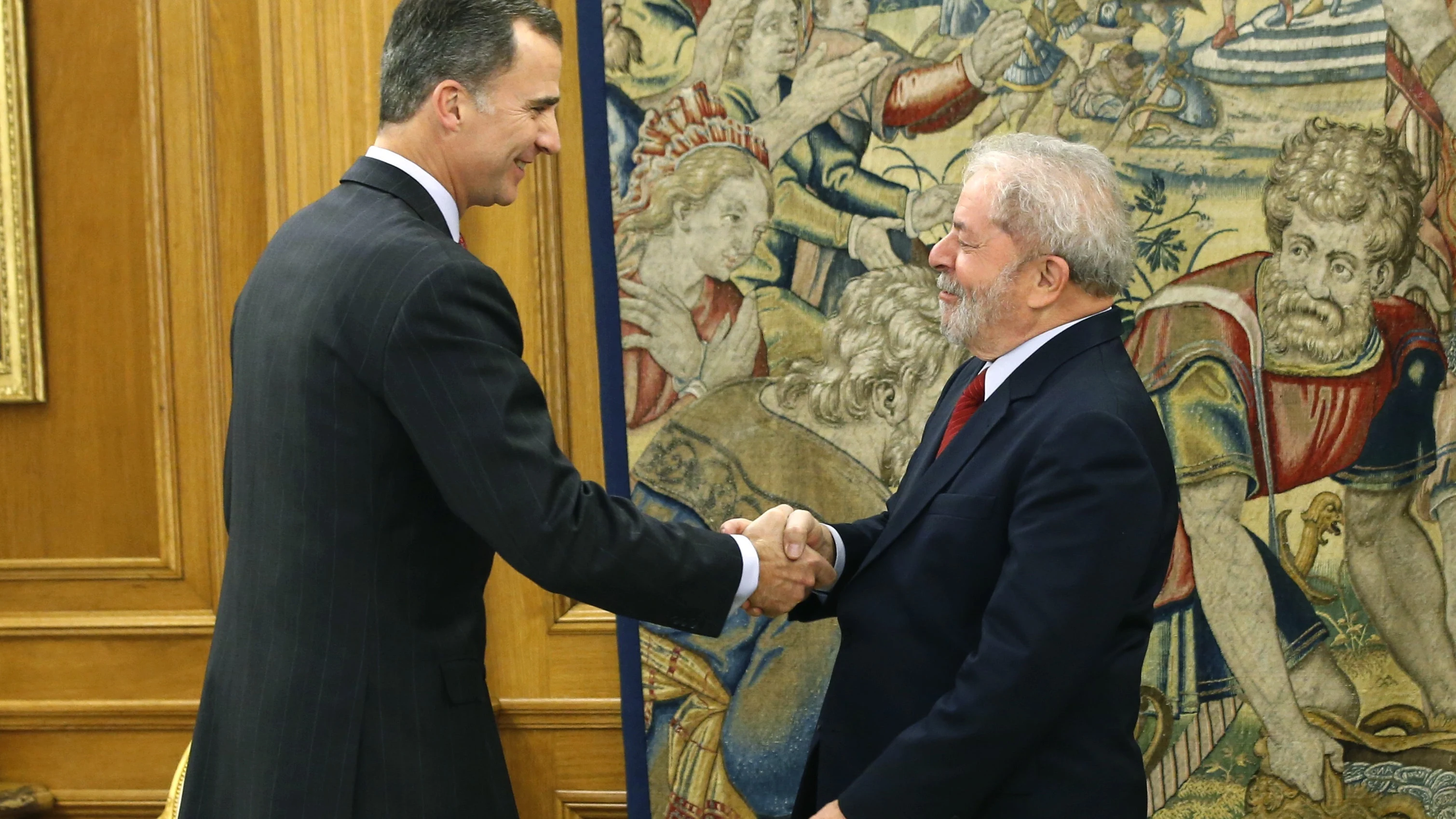 Imagen de archivo de un encuentro entre el rey Felipe VI y el presidente de Brasil Luiz In&aacute;cio Lula da Silva