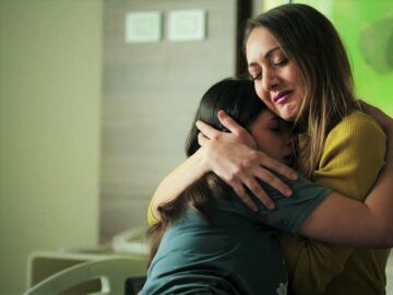 Parla, arrepentida, recibe el cari&ntilde;o de su familia: &ldquo;En vez de enfrentarme al problema, escog&iacute; a acabar con todo&rdquo; 