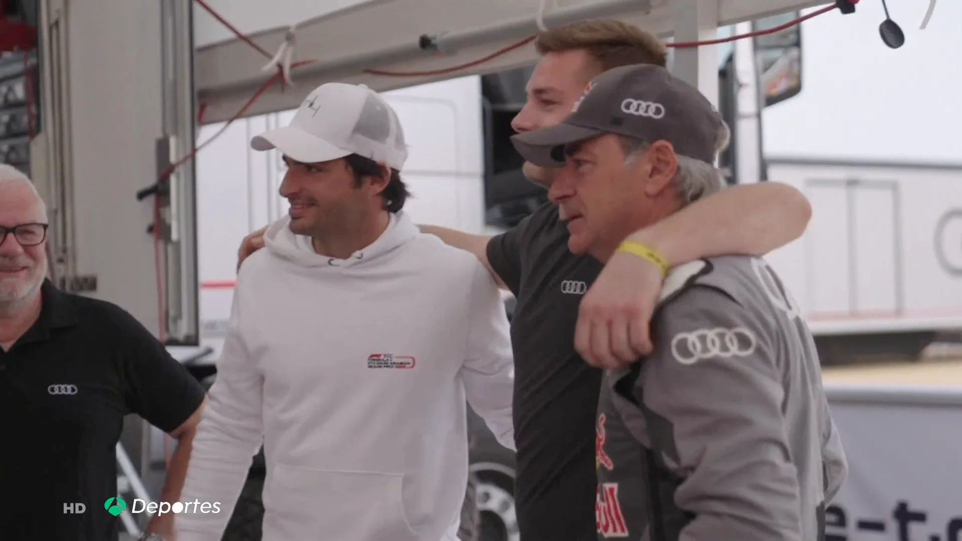 Del susto de Carlos Sainz Jr al &eacute;xtasis tras la victoria de su padre 