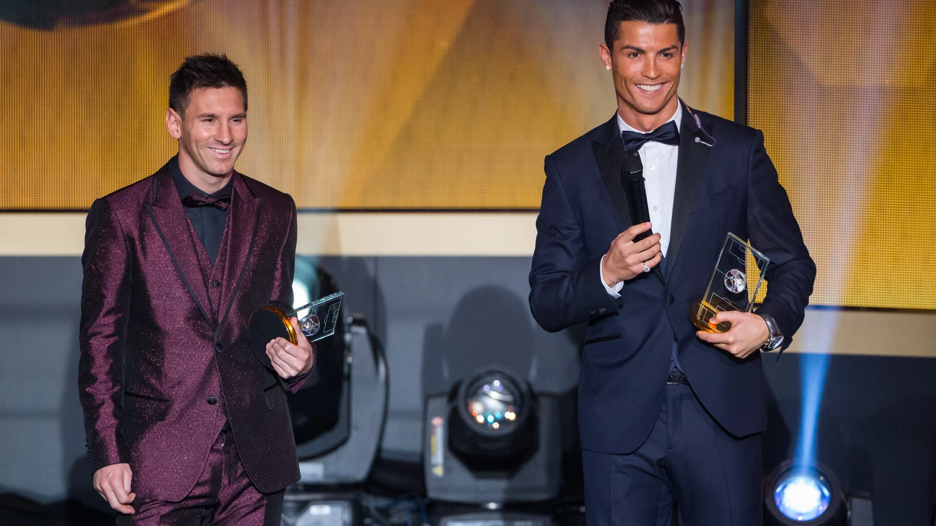 Cristiano y Messi en una entrega de trofeos