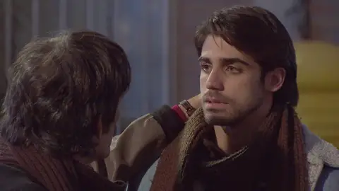 Ciriaco respira aliviado tras frustrarse el atraco a la joyería mientras Jeros le advierte: “Tenemos que terminar esto” Ciriaco respira aliviado tras frustrarse el atraco a la joyería mientras Jeros le advierte: “Tenemos que terminar esto”