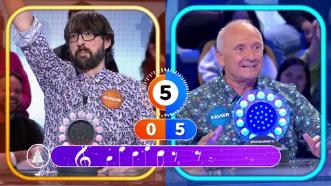 El regalo Xavier Deltell a Quique Peinado: ¿Quién de los dos es ‘El rey’ en ‘Pasapalabra’? El regalo Xavier Deltell a Quique Peinado: ¿Quién de los dos es ‘El rey’ en ‘Pasapalabra’?