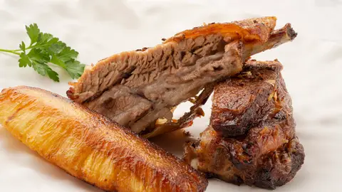 Un plato de 'Champions': Costilla asada con piña Un plato de 'Champions': Costilla asada con piña