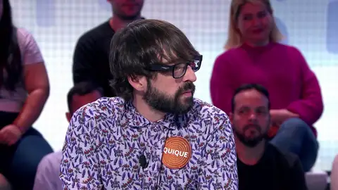 Duelo de camisas entre Quique Peinado y Xavier Deltell: ¿cuál es más… original? Duelo de camisas entre Quique Peinado y Xavier Deltell: ¿cuál es más… original?