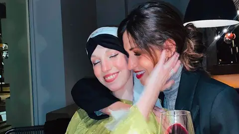 Sara Carbonero se despide de Elena Huelva Sara Carbonero se despide de Elena Huelva