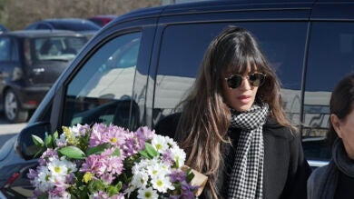 Una muy afectada Sara Carbonero llega al tanatorio para darle el último adiós a Elena Huelva 