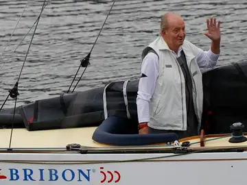Imagen de recurso del rey emérito, Juan Carlos I, a bordo del Bribón Imagen de recurso del rey emérito, Juan Carlos I, a bordo del Bribón