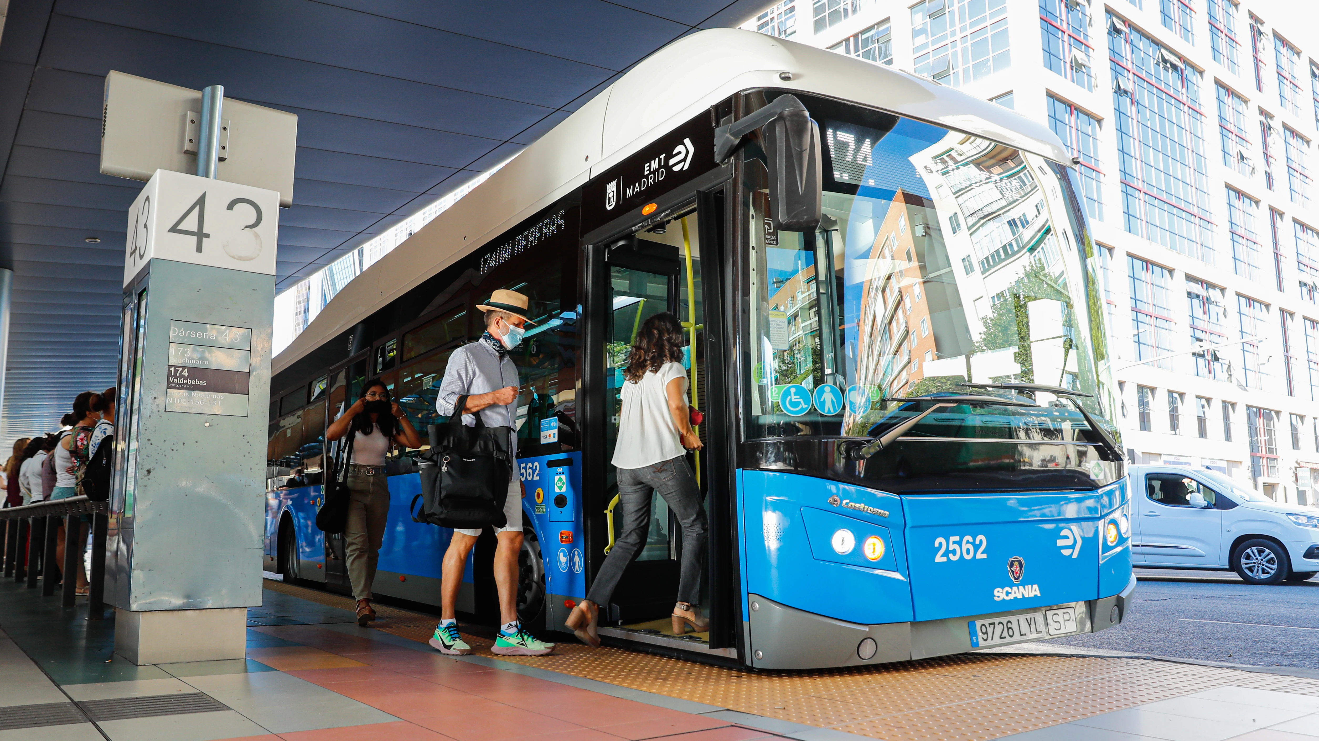 Así puedes obtener el título con el que viajar gratis en los autobuses estatales durante todo 2023 Así puedes obtener el título con el que viajar gratis en los autobuses estatales durante todo 2023