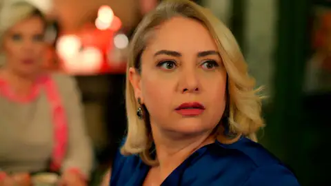 Sermin se entera de que su hija y Çolak son pareja: “¡Este hombre podría ser tu padre!” Sermin se entera de que su hija y Çolak son pareja: “¡Este hombre podría ser tu padre!”