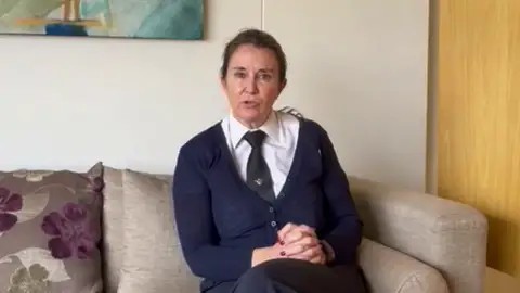 Consuelo Arto, piloto española Denuncia piloto