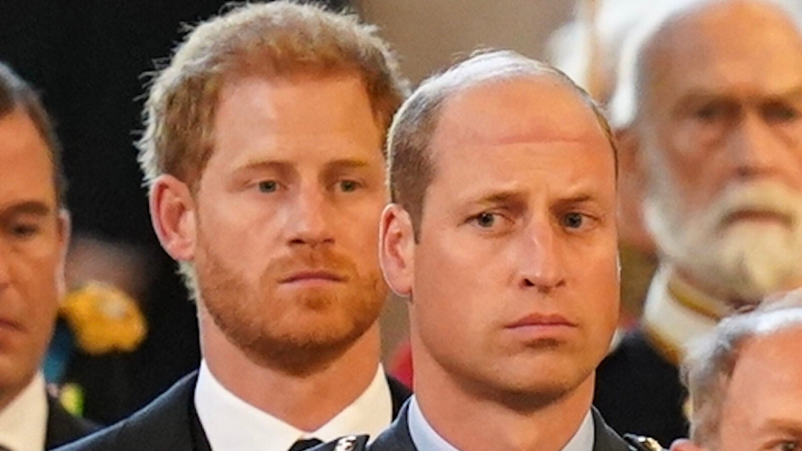 El príncipe Harry revela que su hermano Guillermo le agredió físicamente: 