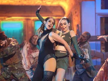 Ana Morgade y Eva Soriano perrean entre zombis como Ana Mena y Belinda Ana Morgade y Eva Soriano perrean entre zombis como Ana Mena y Belinda