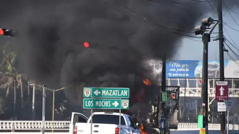 México sigue conmocionado tras los enfrentamientos entre seguidores de Ovidio Guzmán y el ejército México sigue conmocionado tras los enfrentamientos entre seguidores de Ovidio Guzmán y el ejército