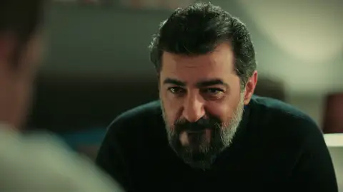 La confesión de Akif que deja a Kaan muy sorprendido: “Aunque nadie quiera aceptarte, para mí eres mi hijo” La confesión de Akif que deja a Kaan muy sorprendido: “Aunque nadie quiera aceptarte, para mí eres mi hijo”