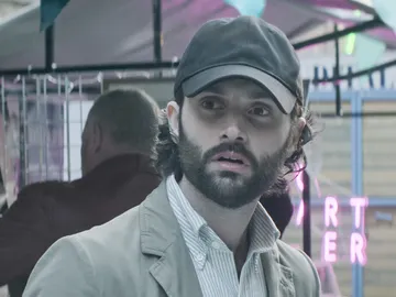 Penn Badgley como Joe Goldberg en la temporada 4 de 'You' Penn Badgley como Joe Goldberg en la temporada 4 de 'You'