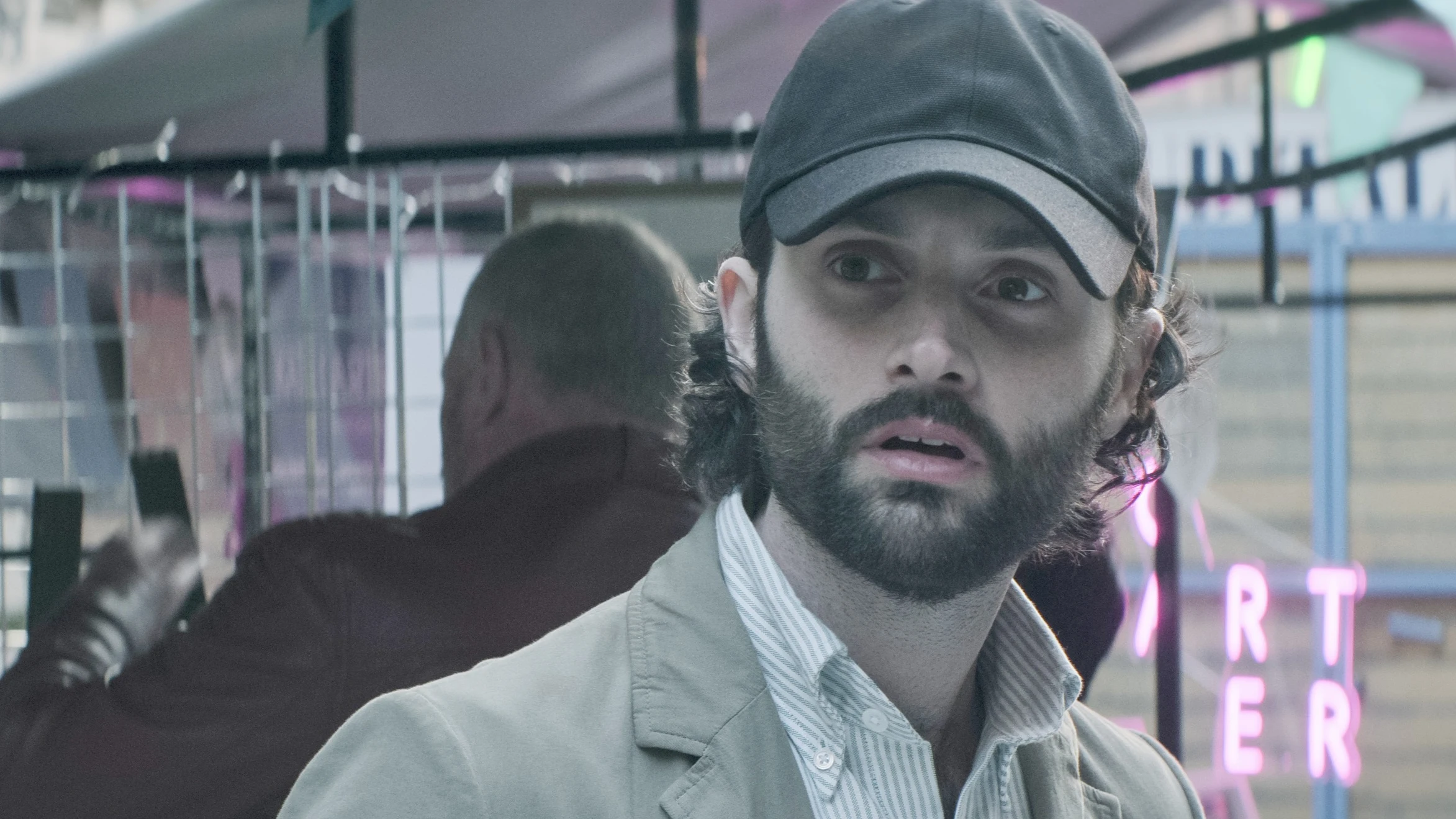 Penn Badgley como Joe Goldberg en la temporada 4 de 'You'