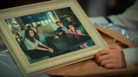 La emotiva foto con las que los hermanos Eren recuerdan a Kadir: “Ojalá pudiésemos volver atrás” La emotiva foto con las que los hermanos Eren recuerdan a Kadir: “Ojalá pudiésemos volver atrás”