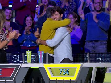 Quique cae en el bote y consigue uno de los mejores premios de la historia de &lsquo;La ruleta de la suerte&rsquo;
