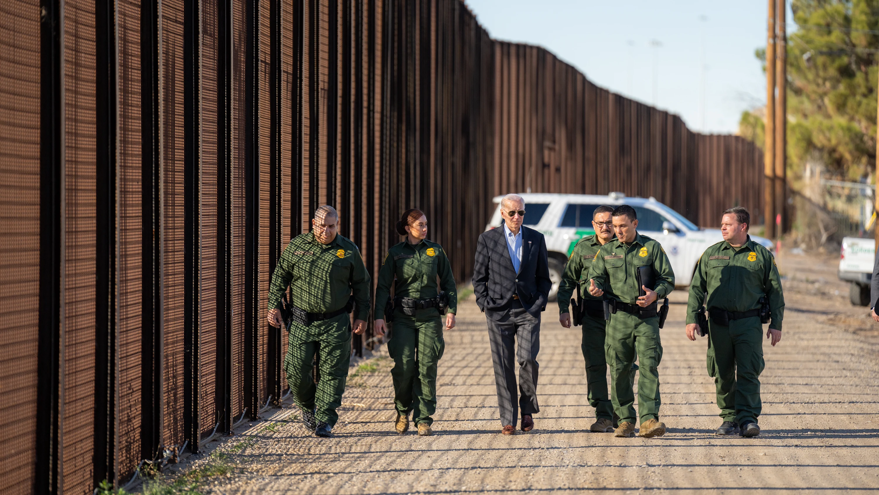 Joe Biden visita por primera vez la frontera entre México y EEUU Joe Biden visita por primera vez la frontera entre México y EEUU