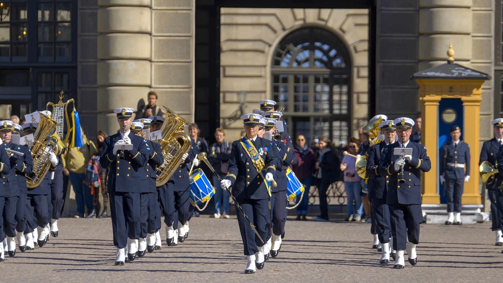 Suecia reestablecerá el servicio militar y reforzará la alianza con EEUU por la guerra de Rusia y Ucrania
