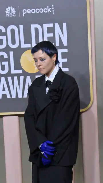 Emma D'arcy, con un original estilismo Alfombra roja Globos de Oro 2023