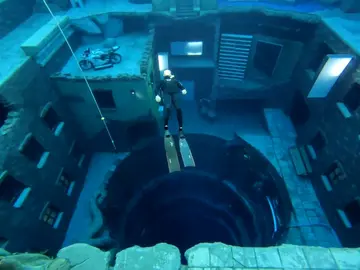 Alberto Álvarez, en la piscina más profunda del mundo Alberto Álvarez, en la piscina más profunda del mundo