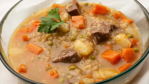 Un guiso de primera: receta de carbonada de calabaza con ternera, de Karlos Arguiñano Un guiso de primera: receta de carbonada de calabaza con ternera, de Karlos Arguiñano