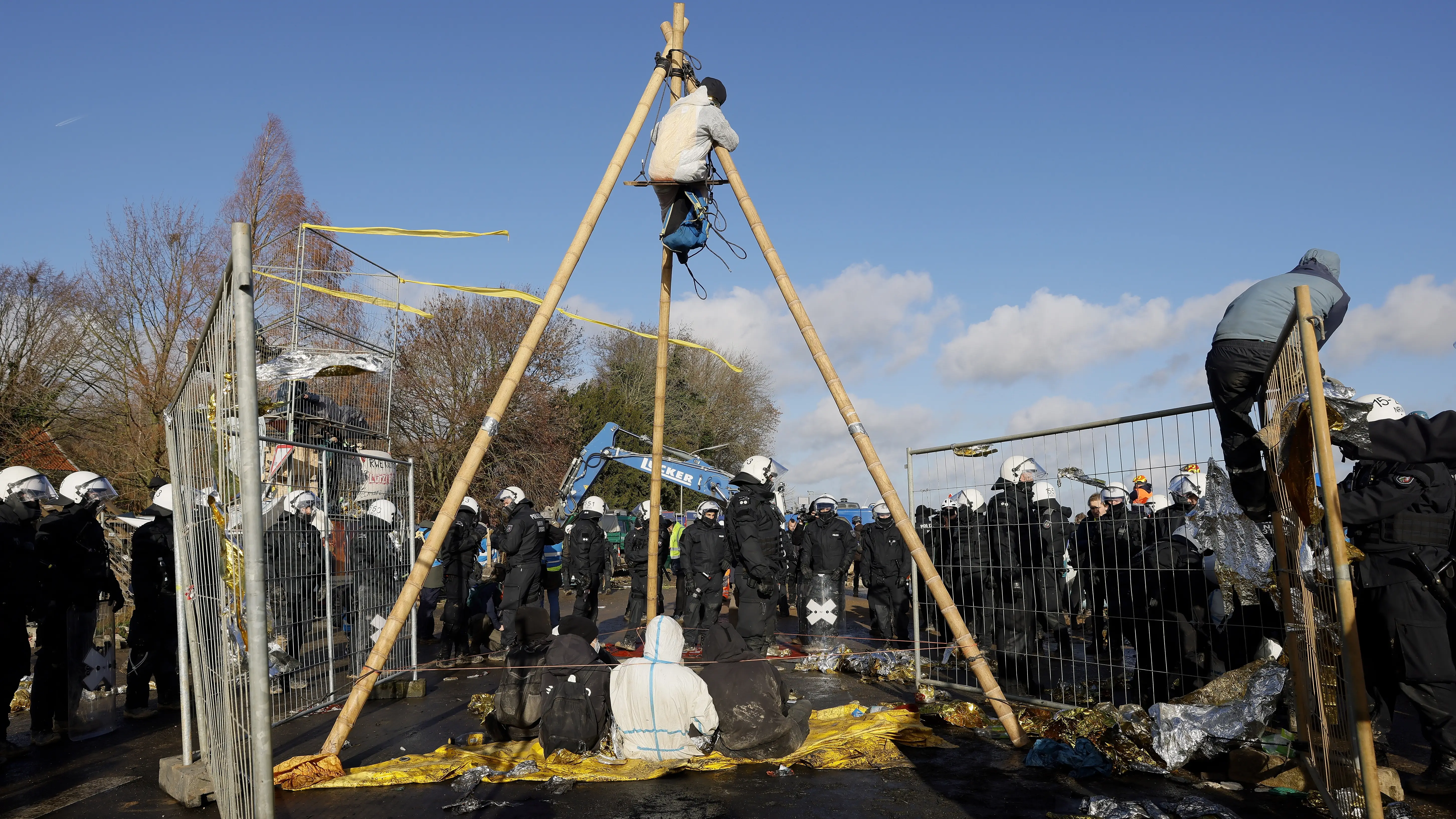 Se resisten a abandonar el pueblo alemán para la ampliación de una mina de carbón Se resisten a abandonar el pueblo alemán para la ampliación de una mina de carbón
