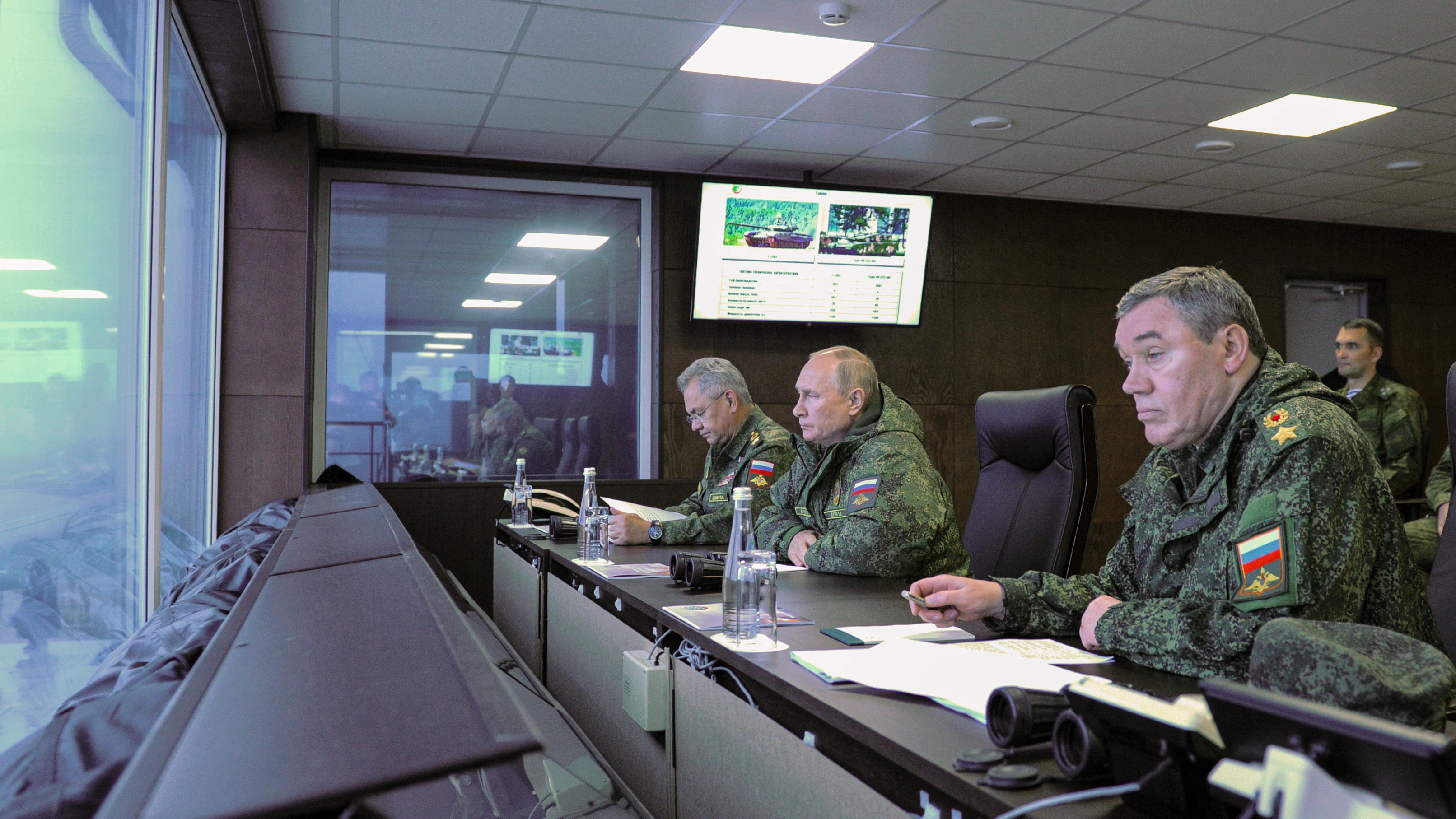 Vladimir Putin, Valery Gerasimov y Sergei Shoigu Vladimir Putin, Valery Gerasimov y Sergei Shoigu
