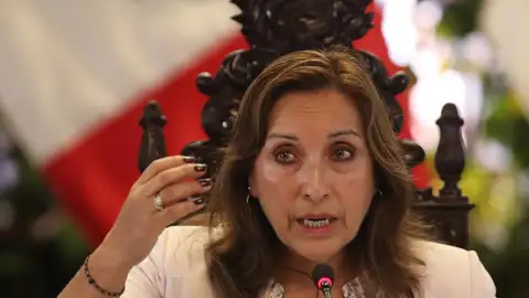La presidenta de Perú, Dina Boluarte La presidenta de Perú, Dina Boluarte