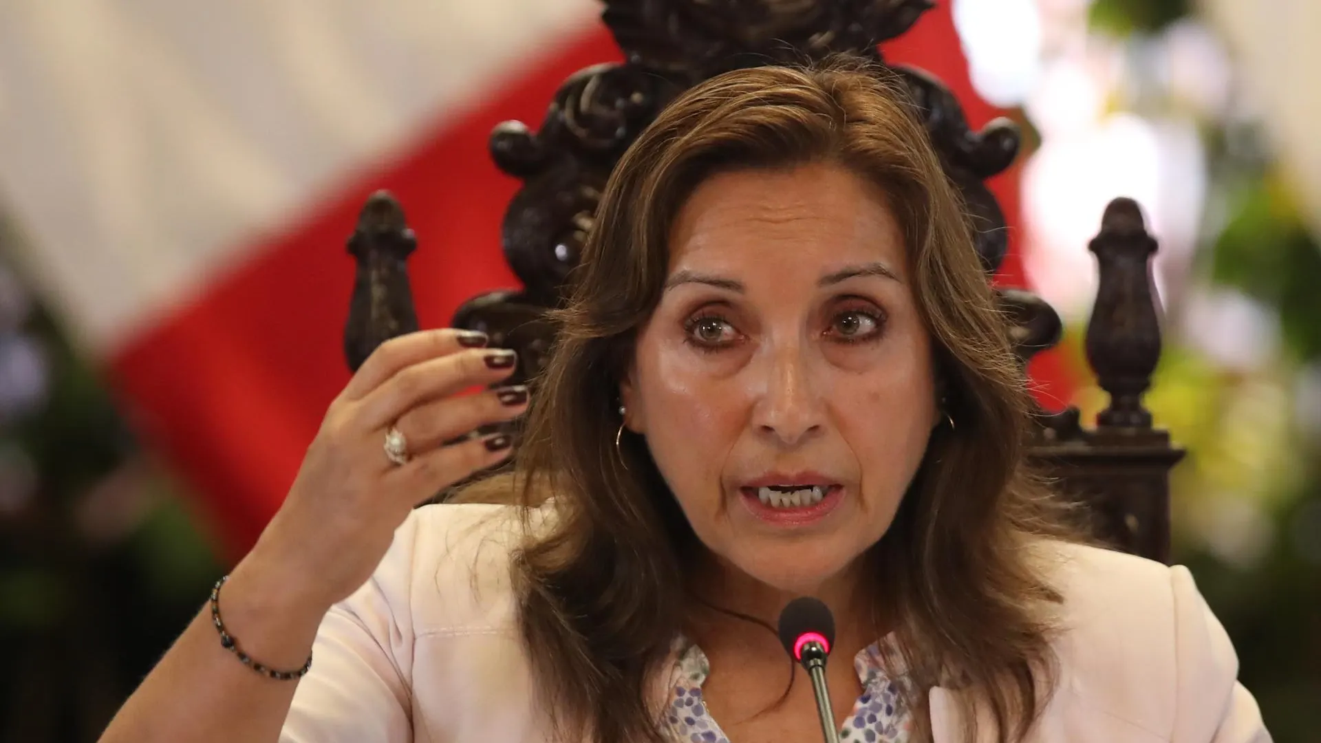 La presidenta de Perú, Dina Boluarte La presidenta de Perú, Dina Boluarte