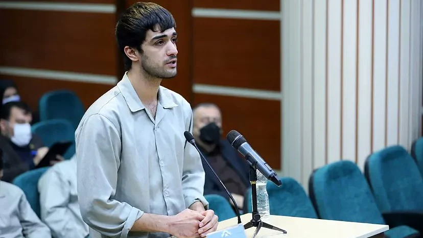 Mohammad Mehdi Karami durante el juicio en el que fue sentenciado a muerte Mohammad Mehdi Karami durante el juicio en el que fue sentenciado a muerte
