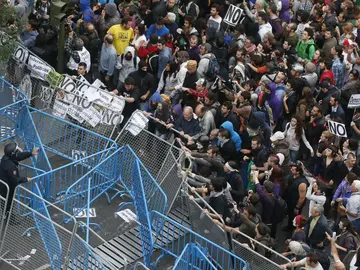 El Congreso avanza hoy la reforma de la ‘ley mordaza’, aún con “escollos” por resolver El Congreso avanza hoy la reforma de la ‘ley mordaza’, aún con “escollos” por resolver