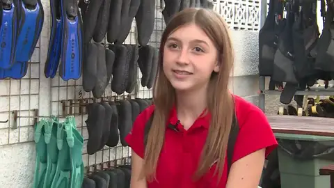 Ellie May Craig se convierte a los 12 años en la maestra buceadora más precoz del mundo Ellie May Craig se convierte a los 12 años en la maestra buceadora más precoz del mundo