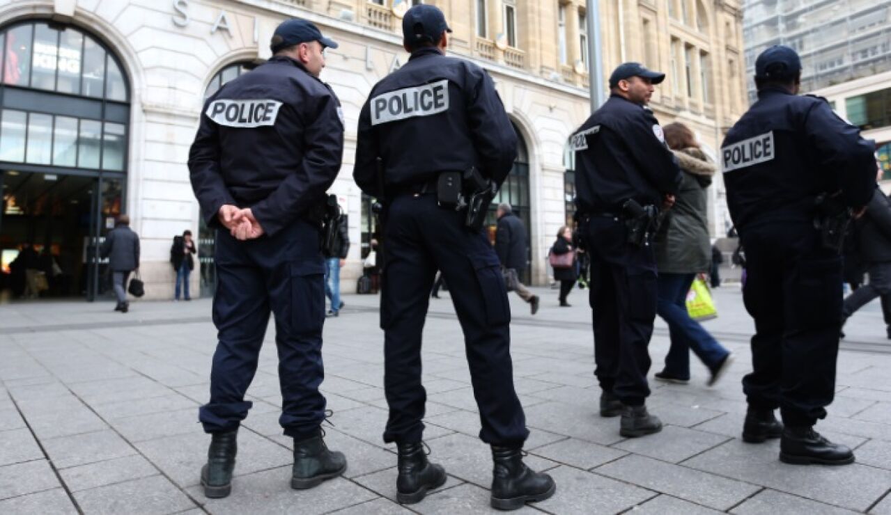 Polic&iacute;a de Par&iacute;s